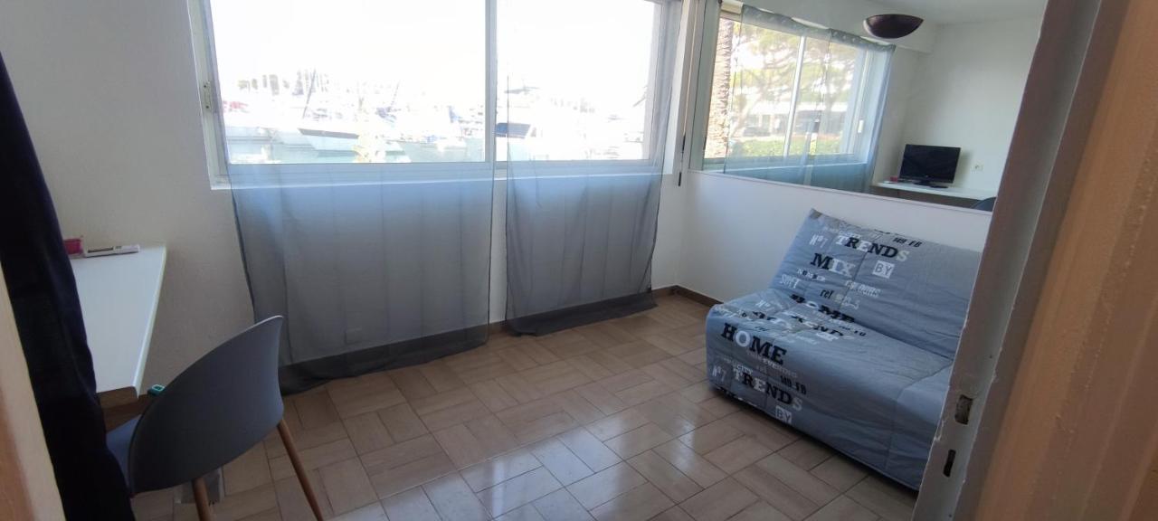 Studio Meuble Marina Villeneuve-Loubet 06 Exterior foto